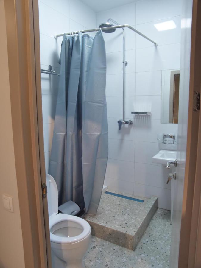 Muras Hostel Bishkek Bagian luar foto