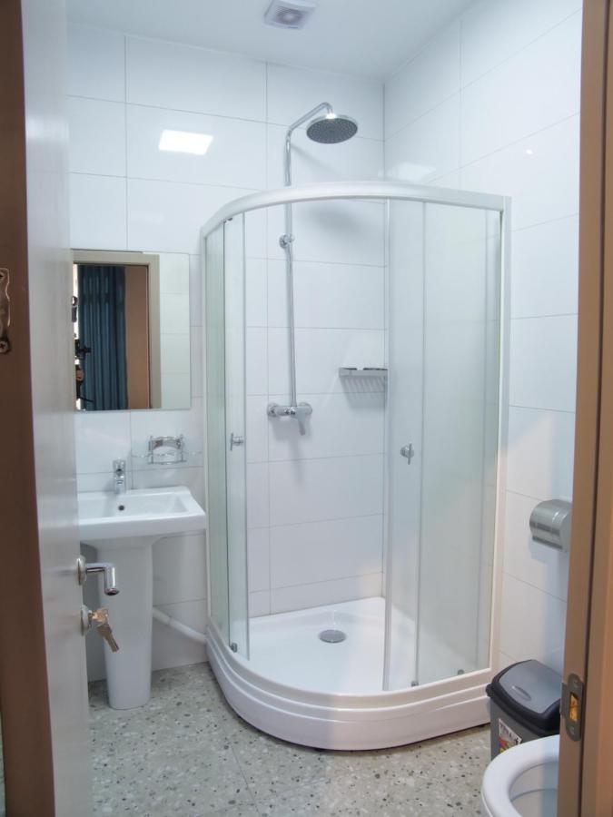 Muras Hostel Bishkek Bagian luar foto