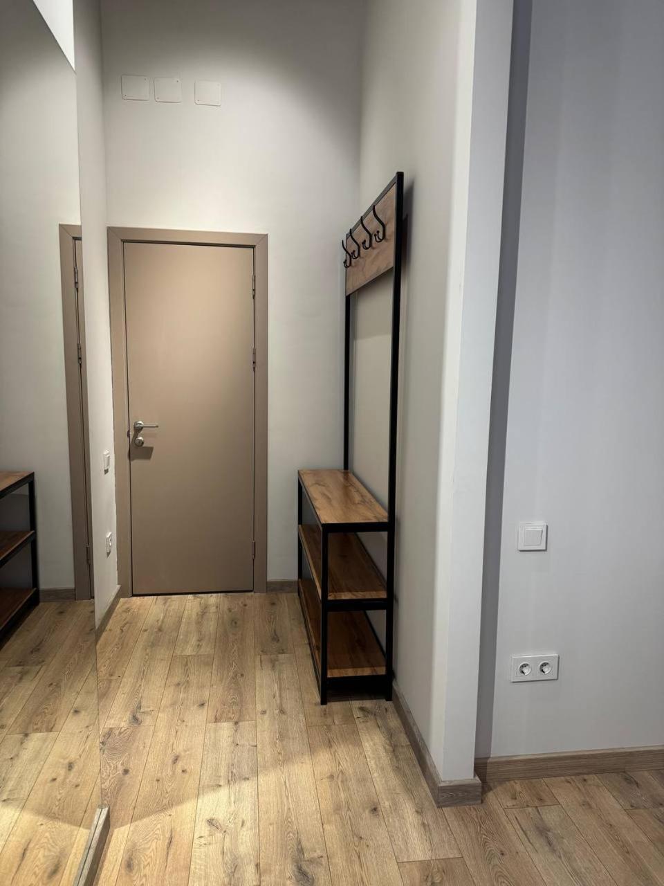 Muras Hostel Bishkek Bagian luar foto